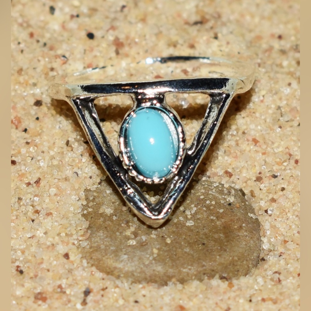 Stacking Ring V Collection - Picture 4 of 5